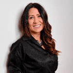 Vanina Leone | Consulente marketing e podcaster logo